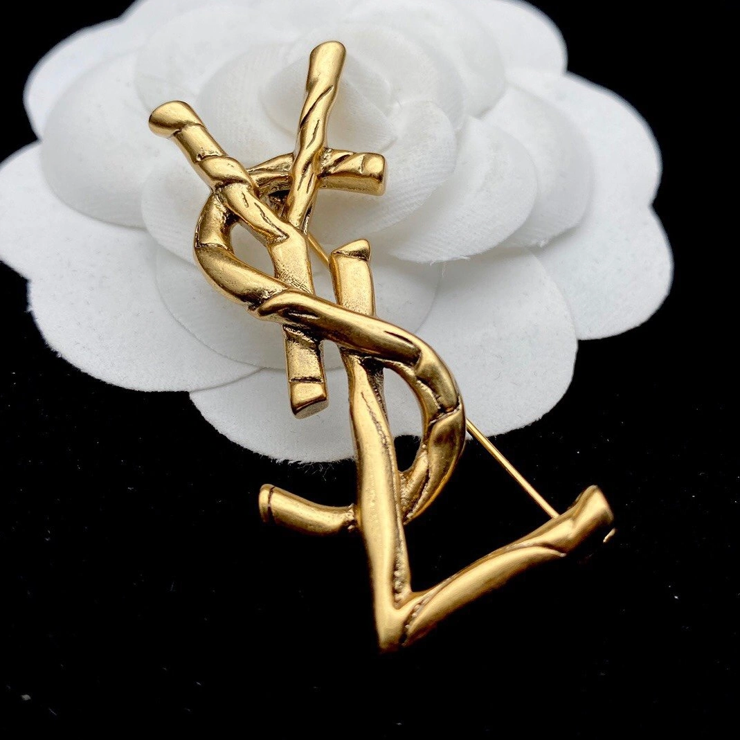 Yves Saint Laurent Brooches Resilient 6021