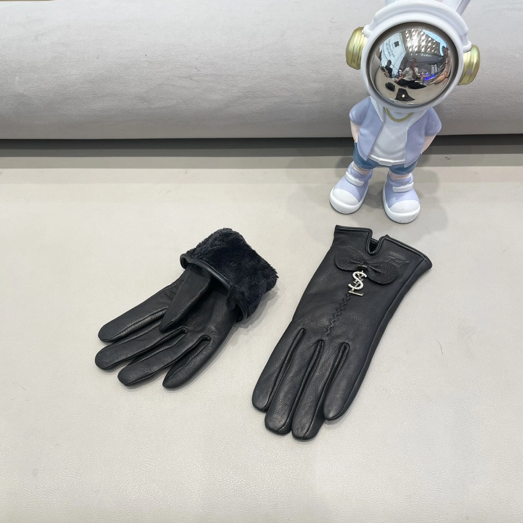 Yves Saint Laurent Gloves For Women Cozy 1726