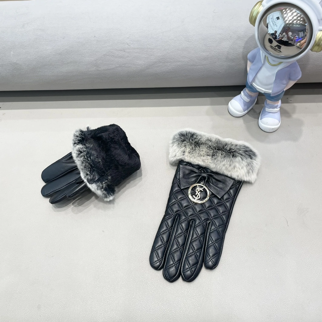 Yves Saint Laurent Gloves For Women Elegant 5647