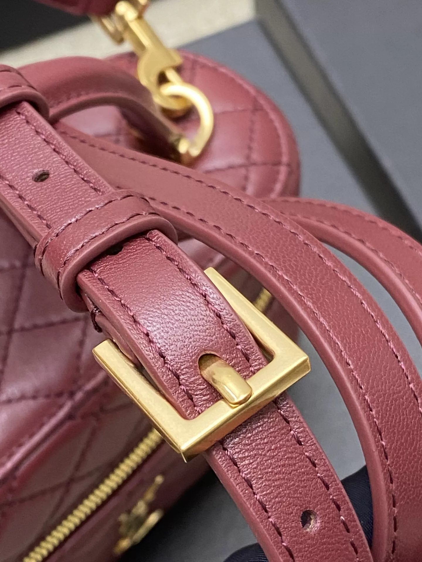 Yves Saint Laurent YSL AAA Messenger Bags For Women HighQuality 6936