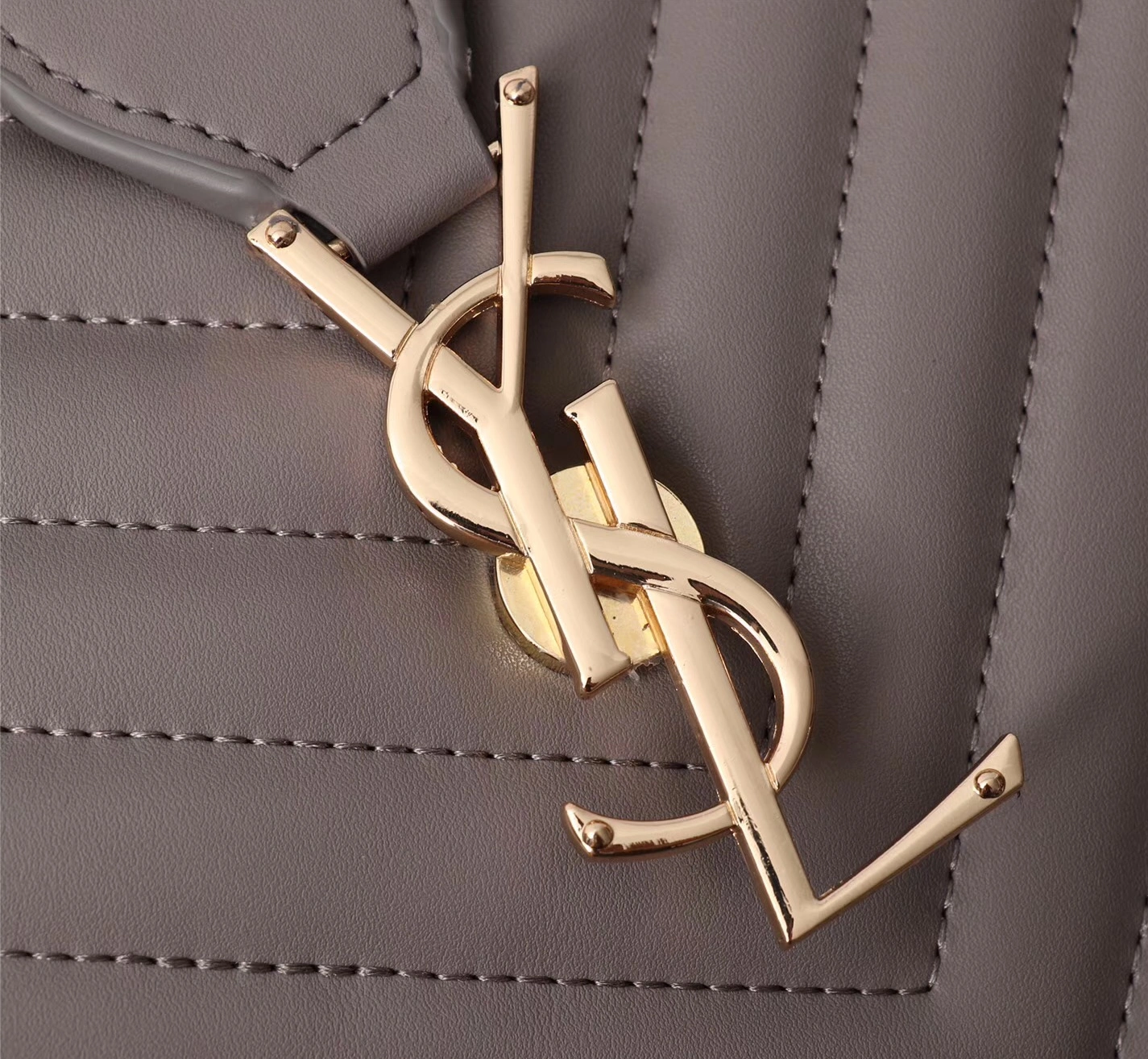 Yves Saint Laurent YSL AAA Quality Handbags Refined 9543