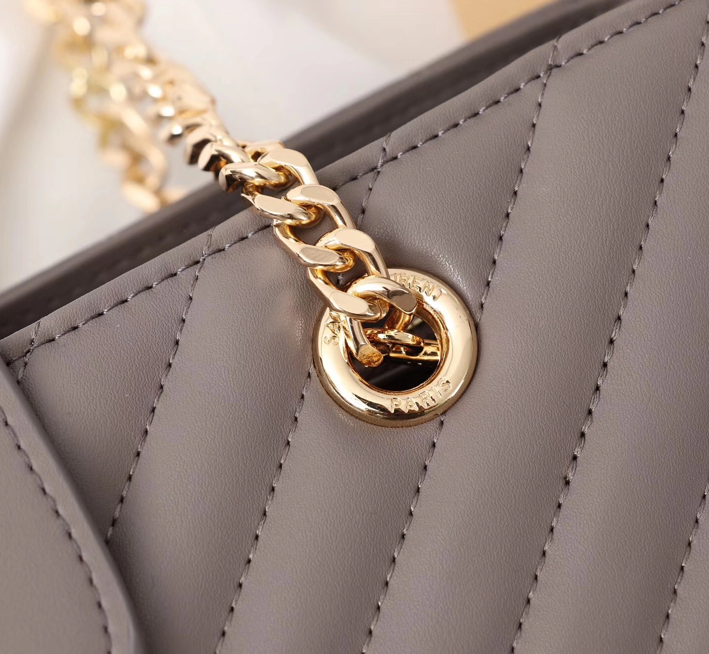 Yves Saint Laurent YSL AAA Quality Handbags Refined 9543