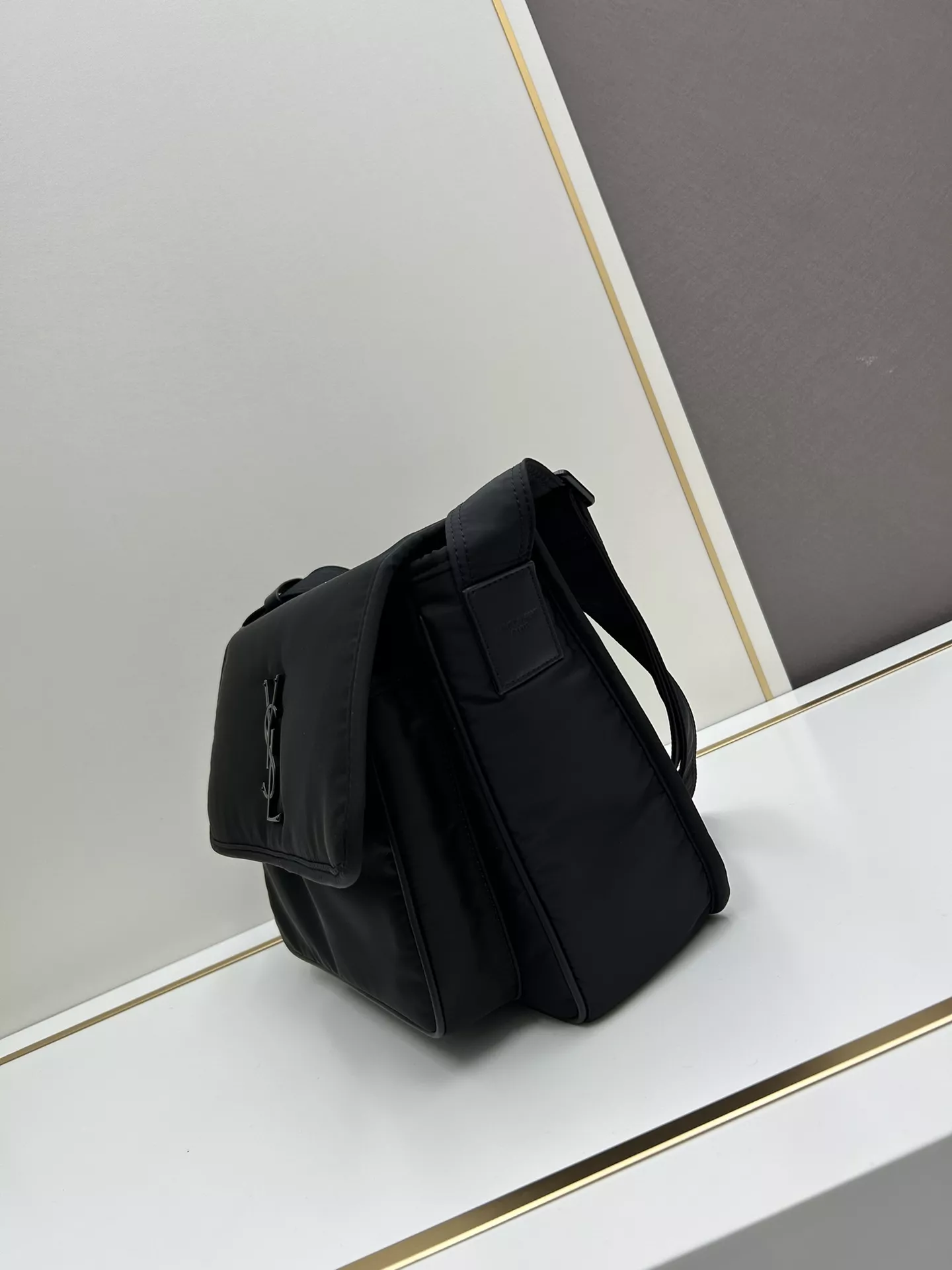 Yves Saint Laurent YSL AAA Quality Messenger Bags For Unisex BestValue 5524