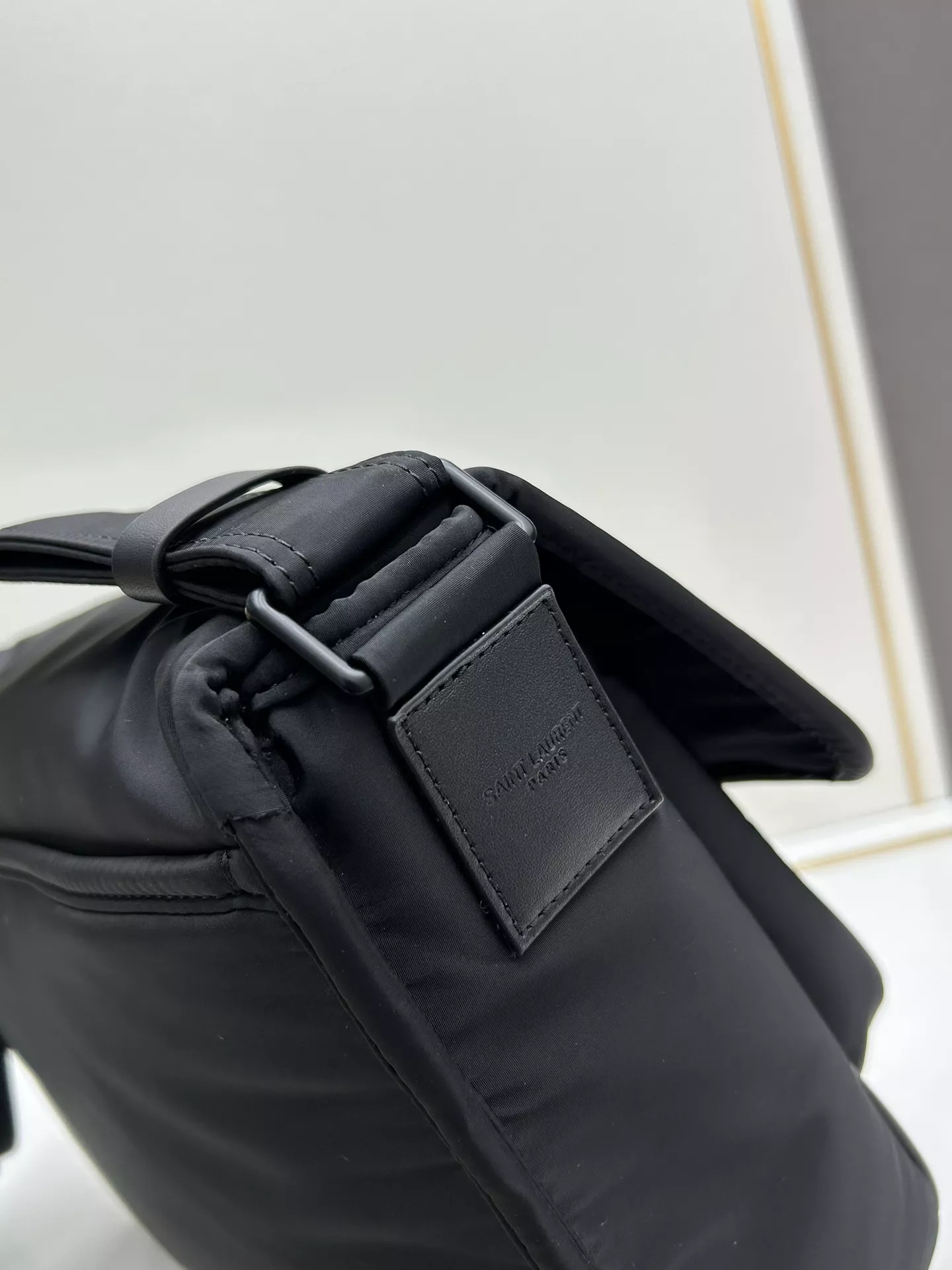 Yves Saint Laurent YSL AAA Quality Messenger Bags For Unisex BestValue 5524