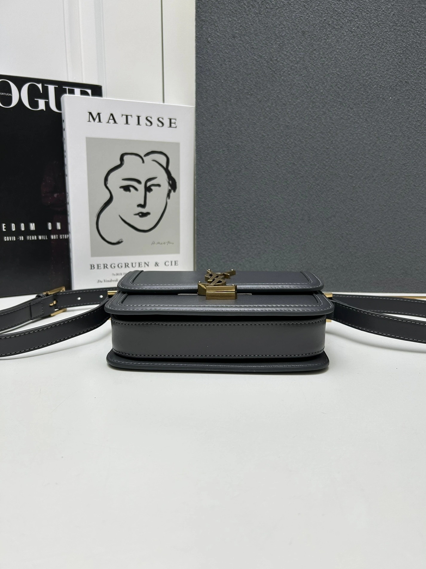 Yves Saint Laurent YSL AAA Quality Messenger Bags For Women Bold 6220