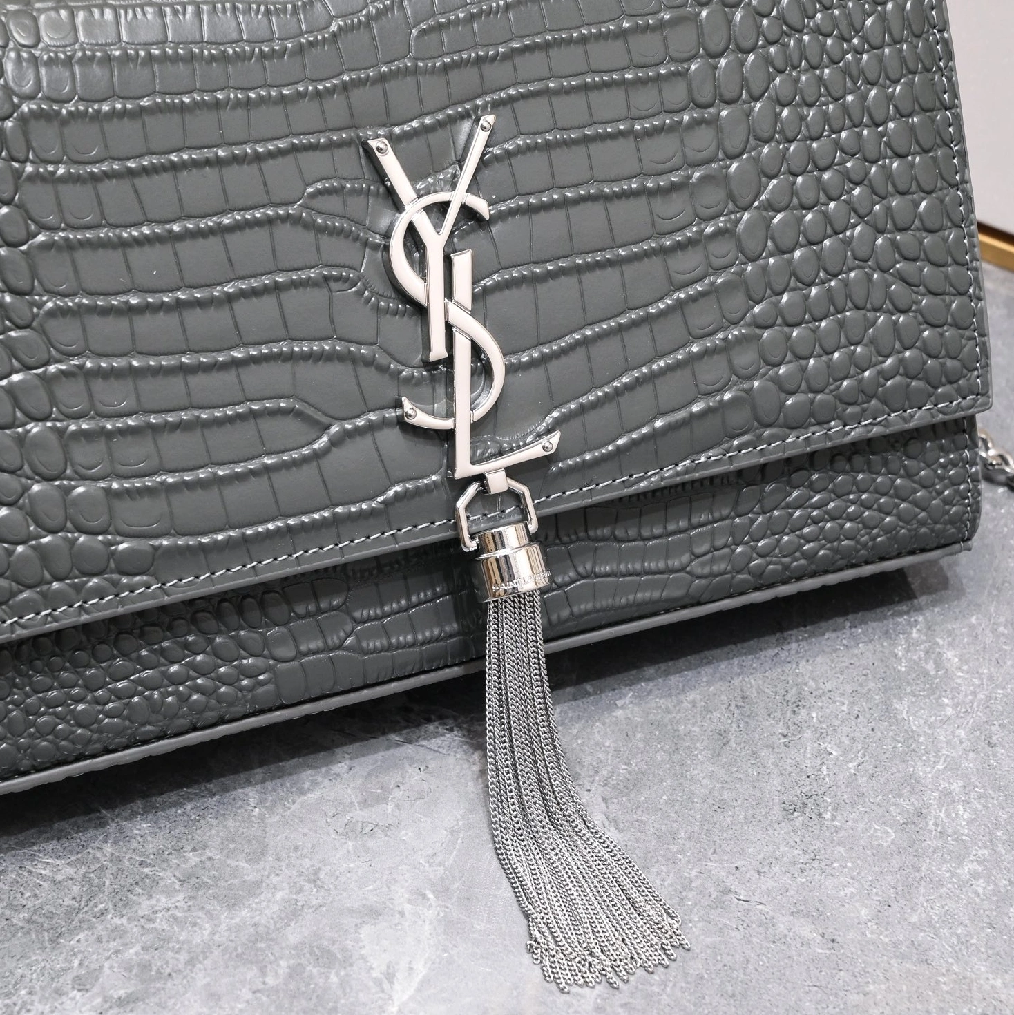 Yves Saint Laurent YSL AAA Quality Messenger Bags For Women EasyMatch 571
