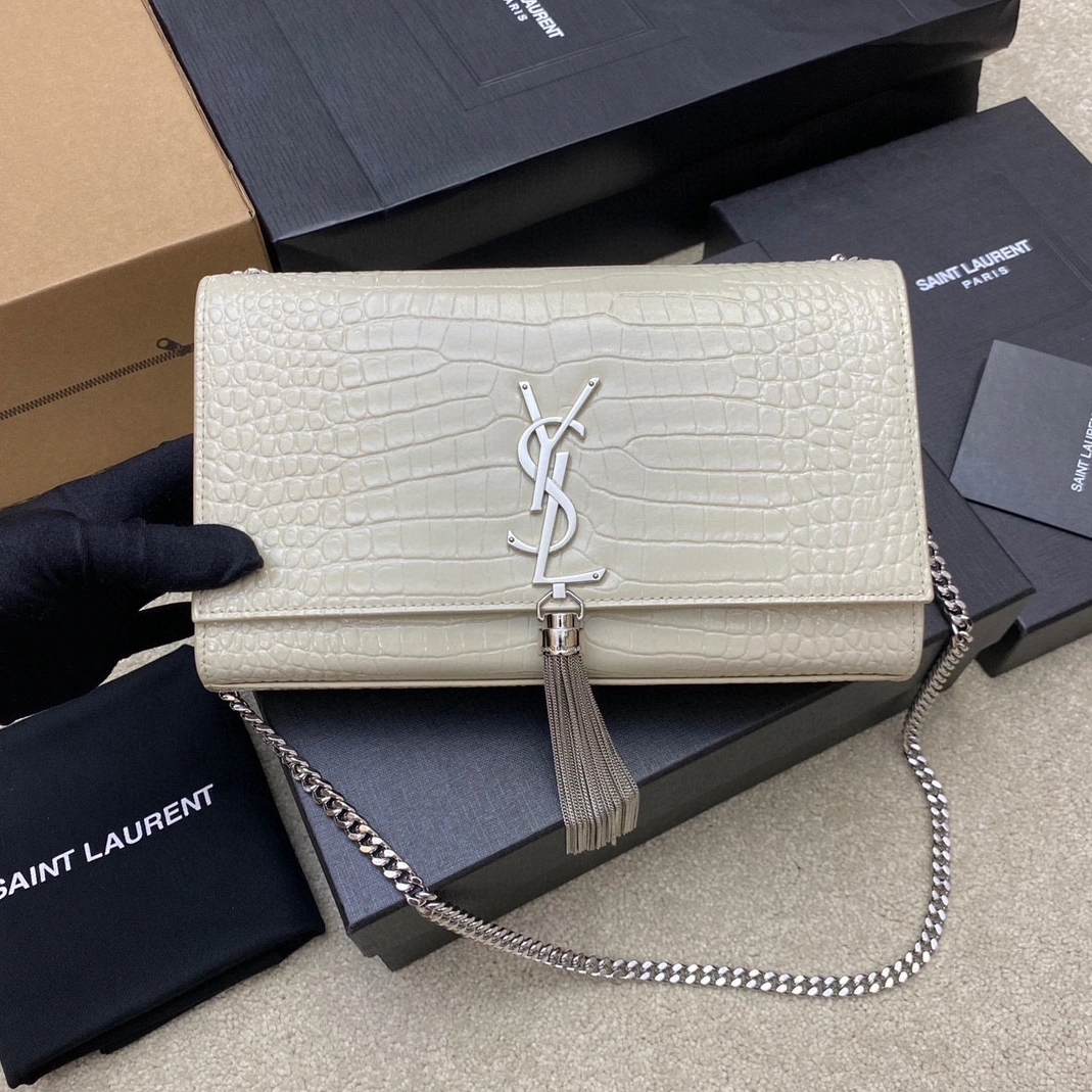 Yves Saint Laurent YSL AAA Quality Messenger Bags For Women EasyMatch 8240
