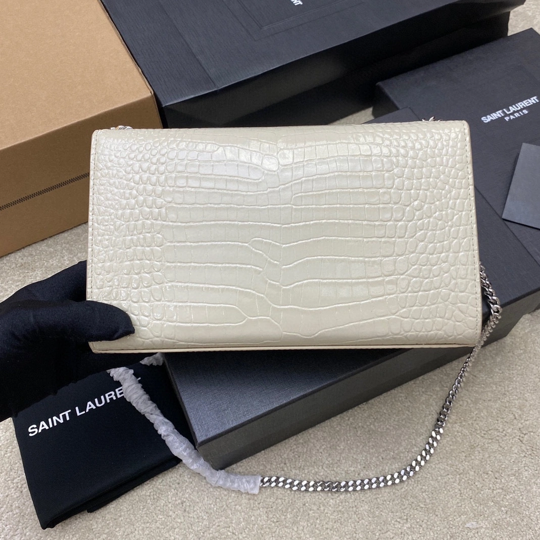 Yves Saint Laurent YSL AAA Quality Messenger Bags For Women EasyMatch 8240