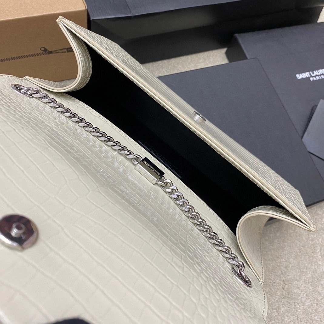 Yves Saint Laurent YSL AAA Quality Messenger Bags For Women EasyMatch 8240