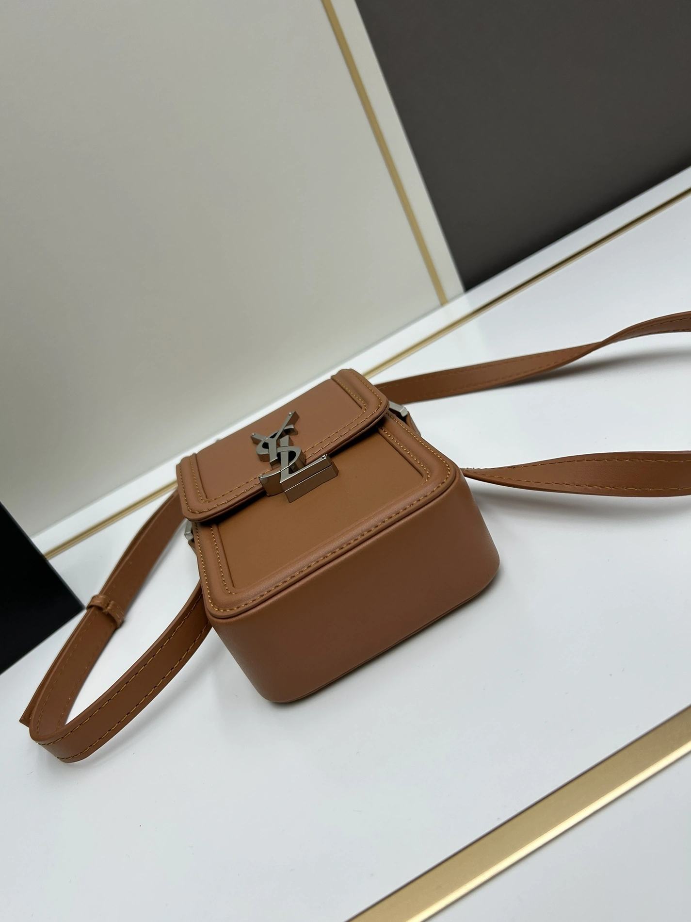 Yves Saint Laurent YSL AAA Quality Messenger Bags For Women Elegant 6386