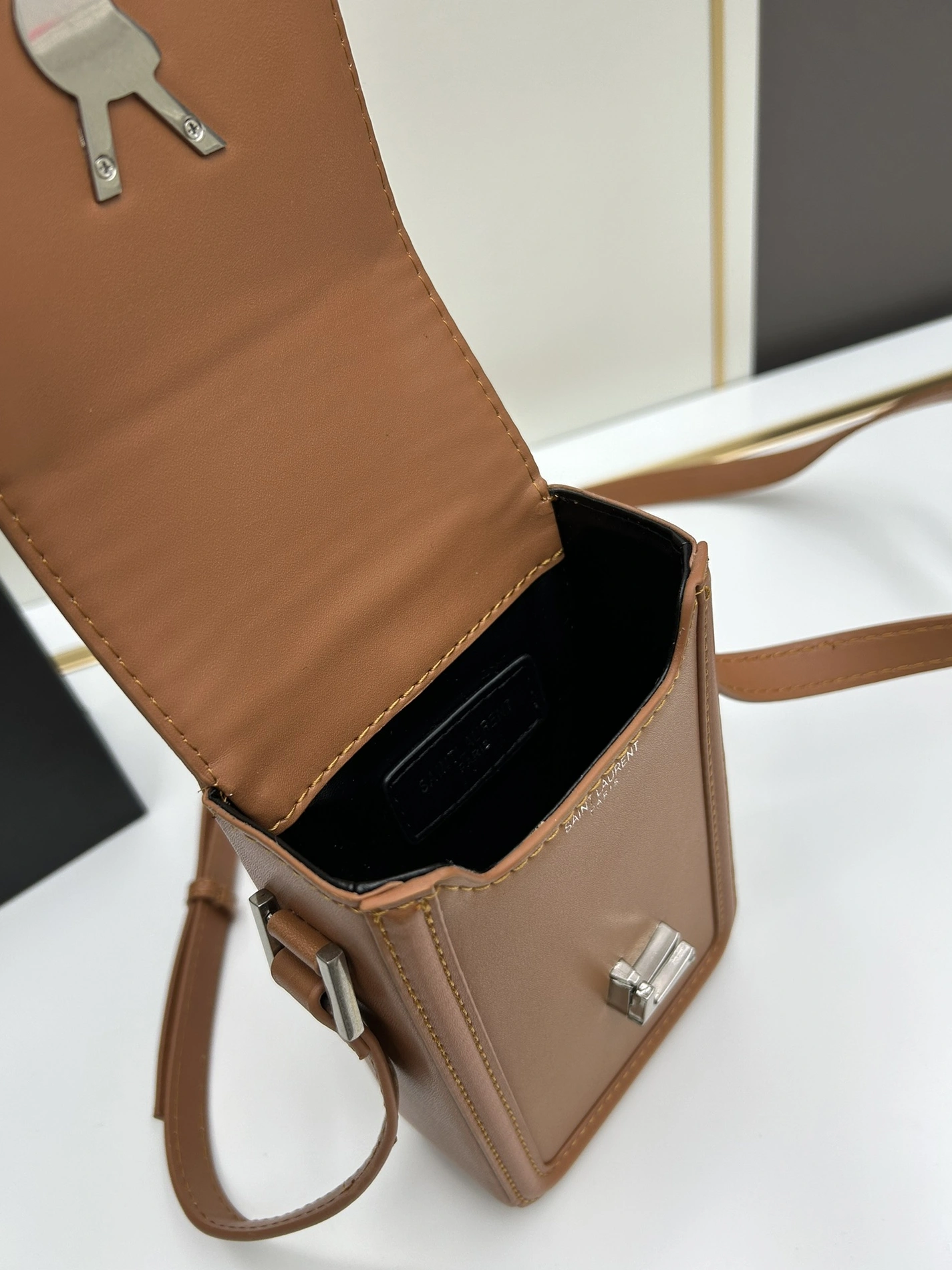 Yves Saint Laurent YSL AAA Quality Messenger Bags For Women Elegant 6386