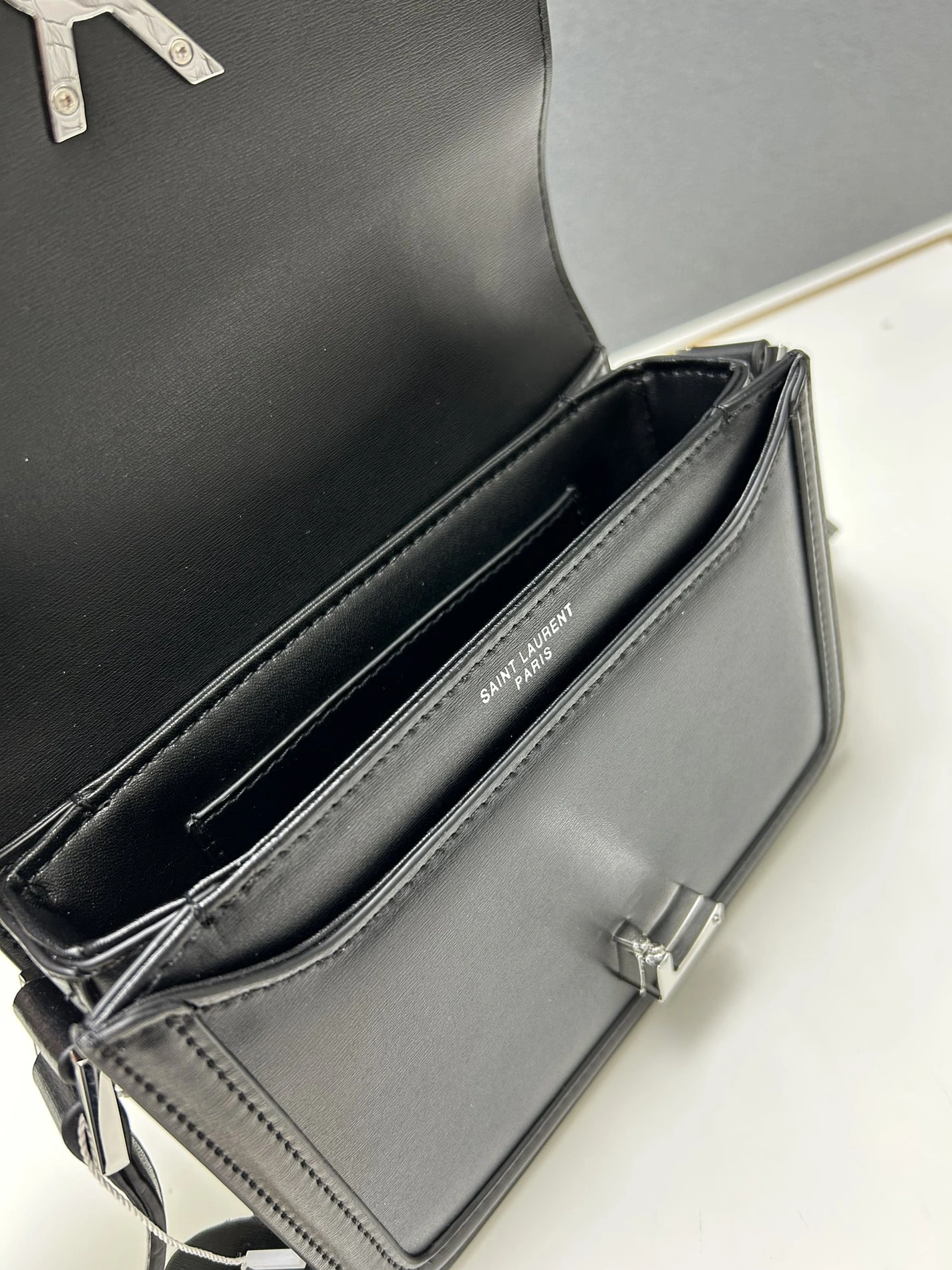 Yves Saint Laurent YSL AAA Quality Messenger Bags For Women EyeCatching 5545