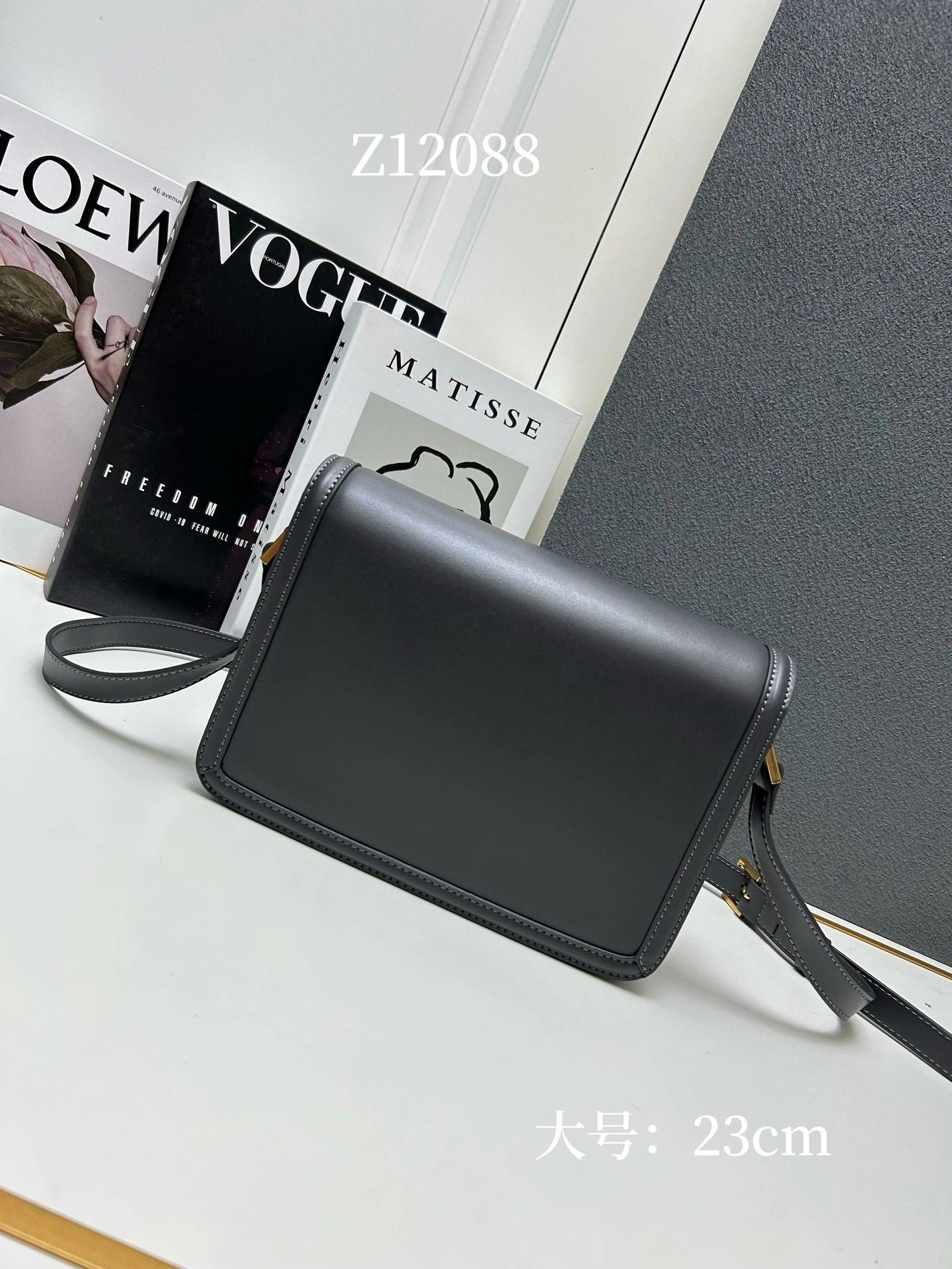 Yves Saint Laurent YSL AAA Quality Messenger Bags For Women GoAnywhere 605