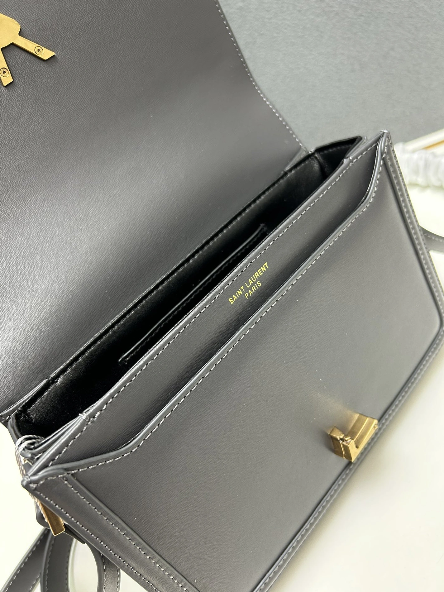 Yves Saint Laurent YSL AAA Quality Messenger Bags For Women GoAnywhere 605