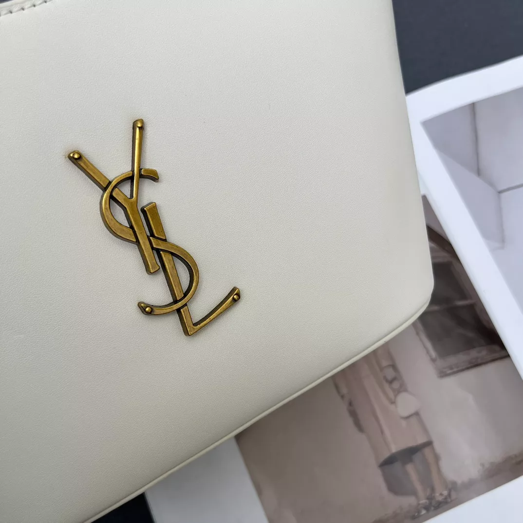 Yves Saint Laurent YSL AAA Quality Messenger Bags For Women NewStyle 8774