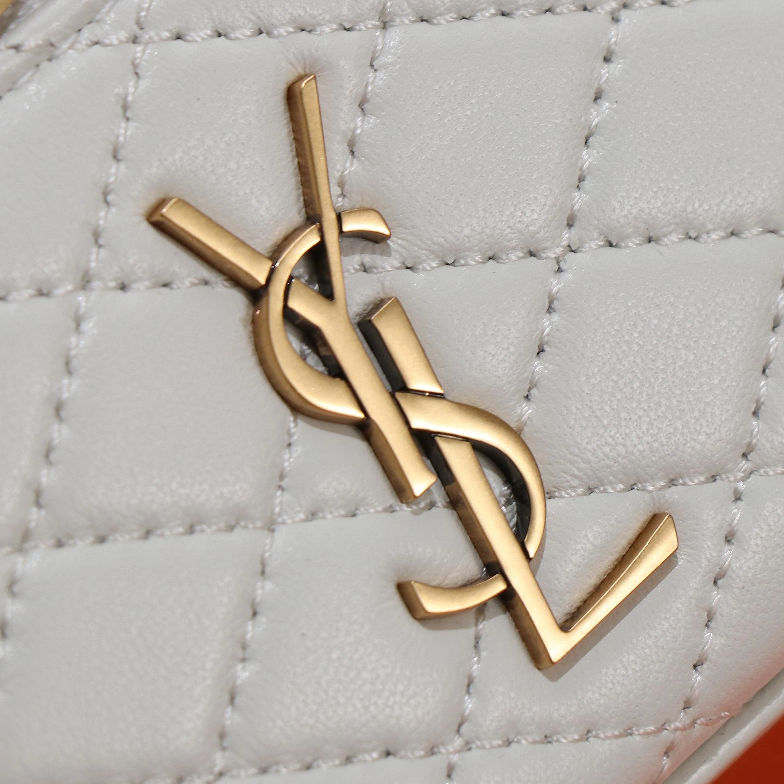 Yves Saint Laurent YSL AAA Quality Messenger Bags For Women Sleek 537