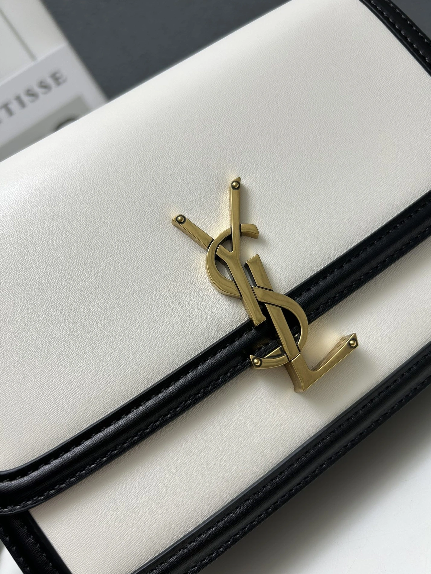 Yves Saint Laurent YSL AAA Quality Messenger Bags For Women SmartChoice 379
