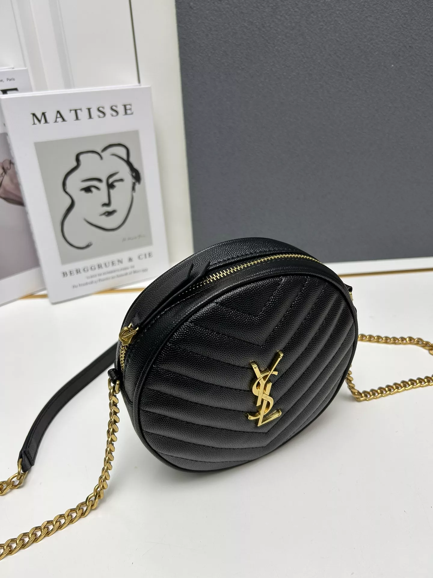 Yves Saint Laurent YSL AAA Quality Messenger Bags For Women Soft 5631