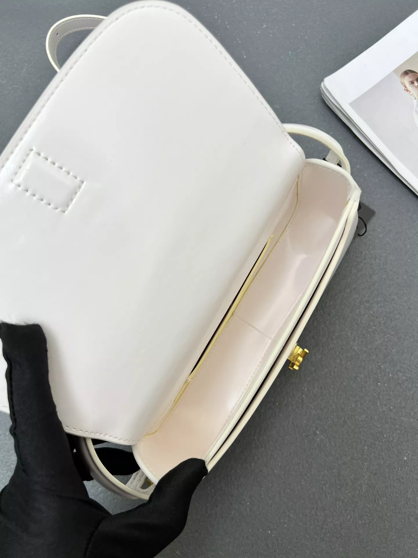 Yves Saint Laurent YSL AAA Quality Messenger Bags For Women Timeless 627