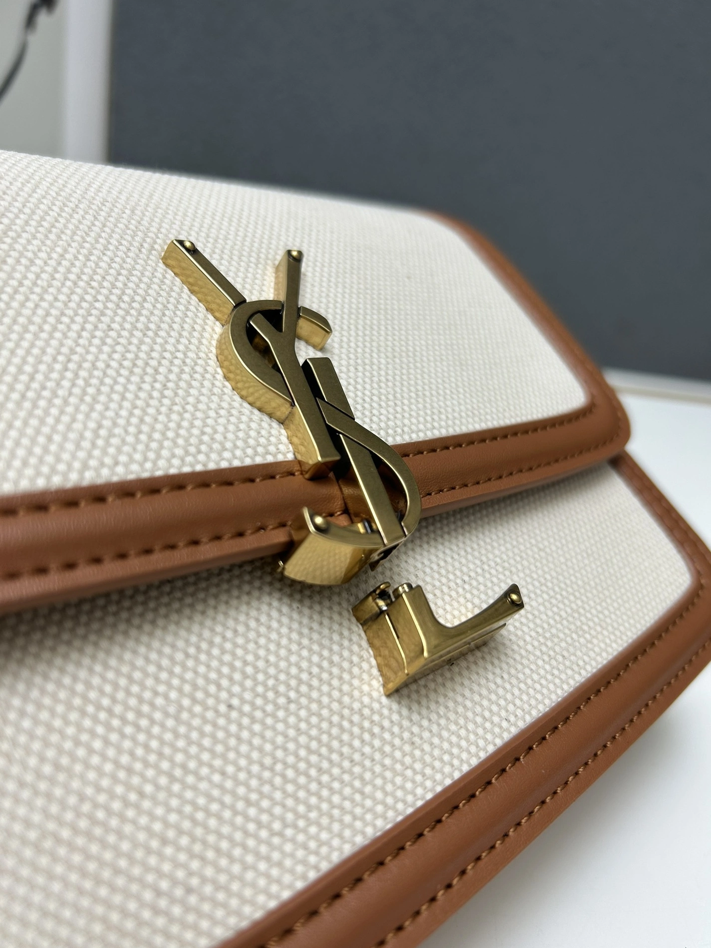 Yves Saint Laurent YSL AAA Quality Messenger Bags For Women Trendy 4667