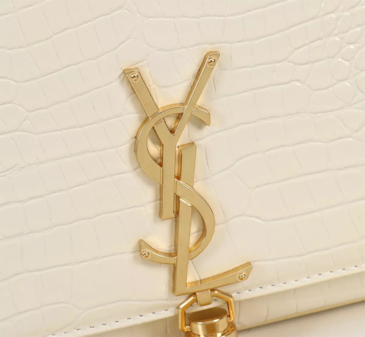 Yves Saint Laurent YSL AAA Quality Messenger Bags For Women Trendy 644