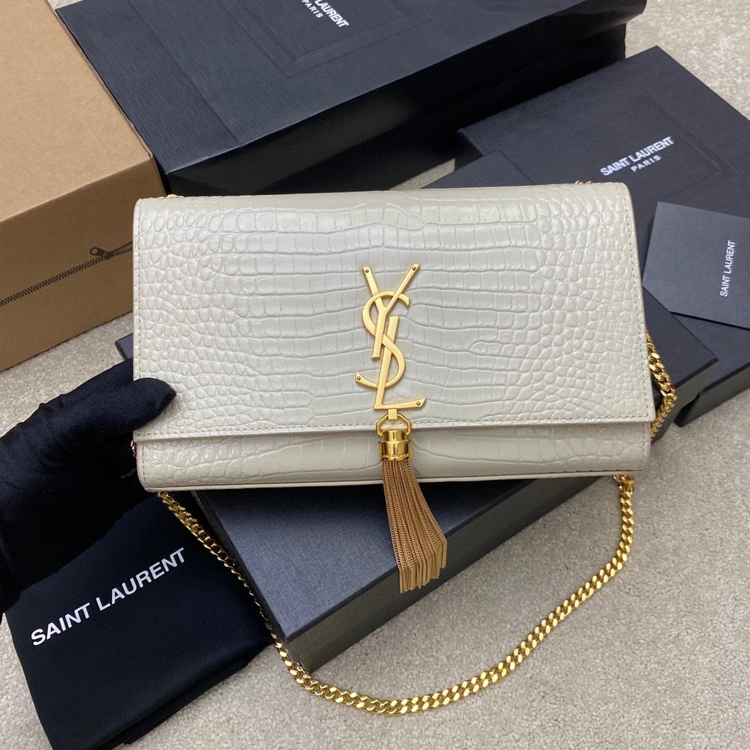 Yves Saint Laurent YSL AAA Quality Messenger Bags For Women Versatile 4582
