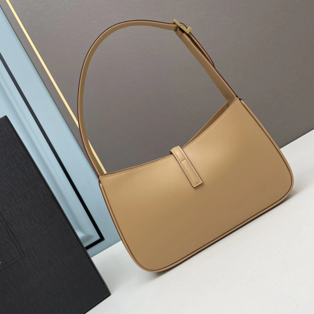 Yves Saint Laurent YSL AAA Quality Shoulder Bags For Unisex Bold 8293
