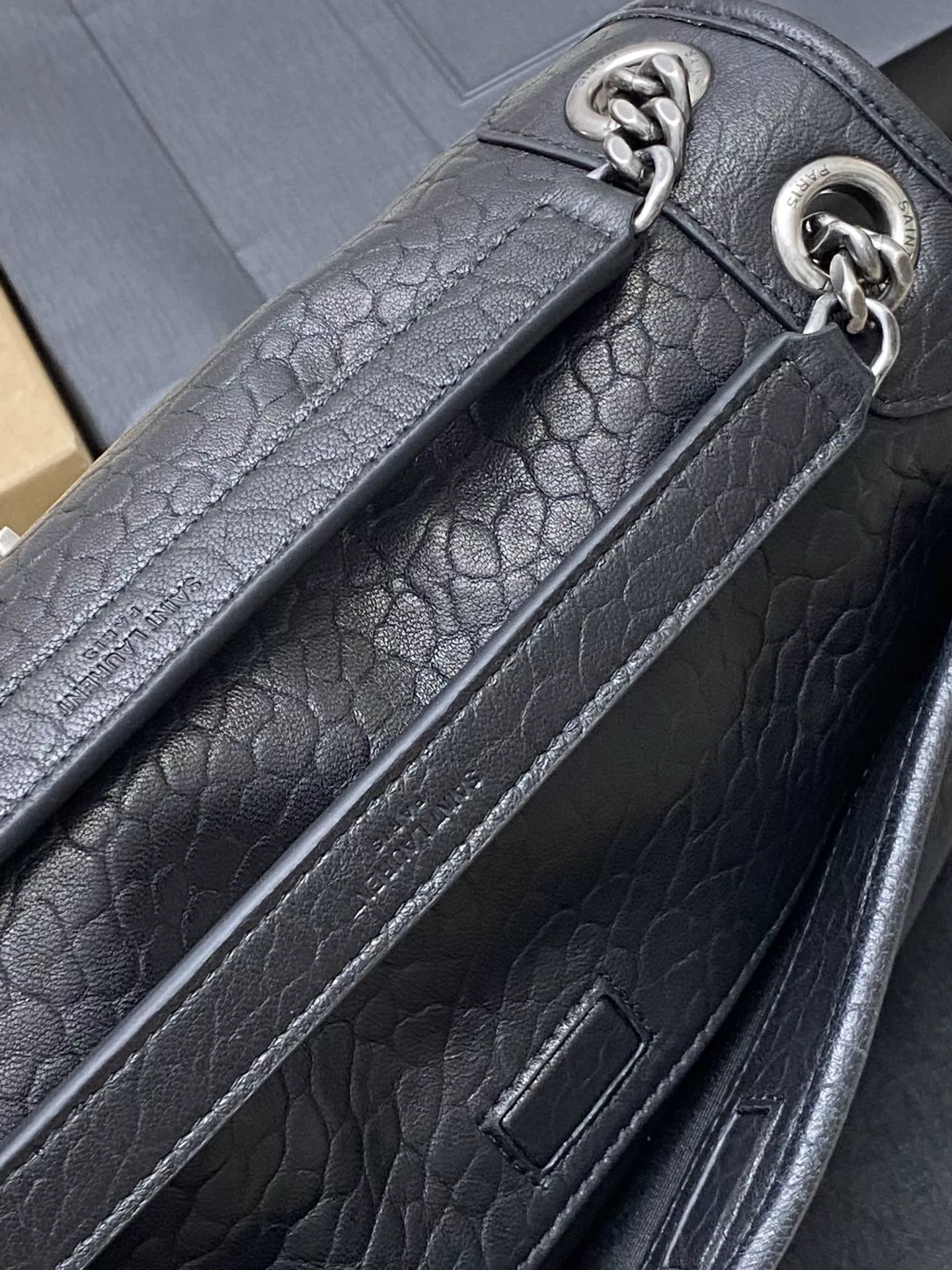 Yves Saint Laurent YSL AAA Quality Shoulder Bags For Women EasyMatch 6850