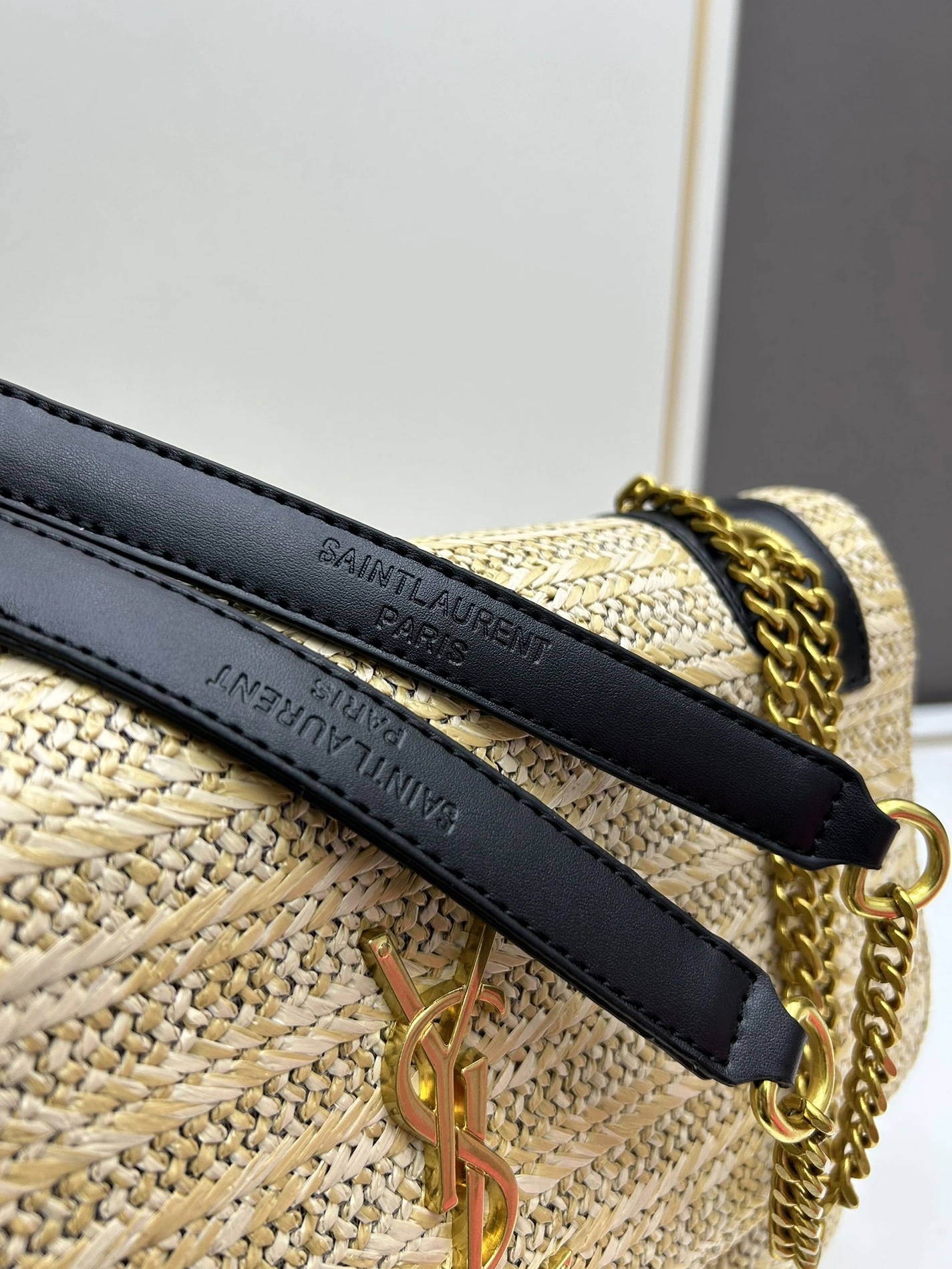 Yves Saint Laurent YSL AAA Quality Shoulder Bags For Women GoAnywhere 1126