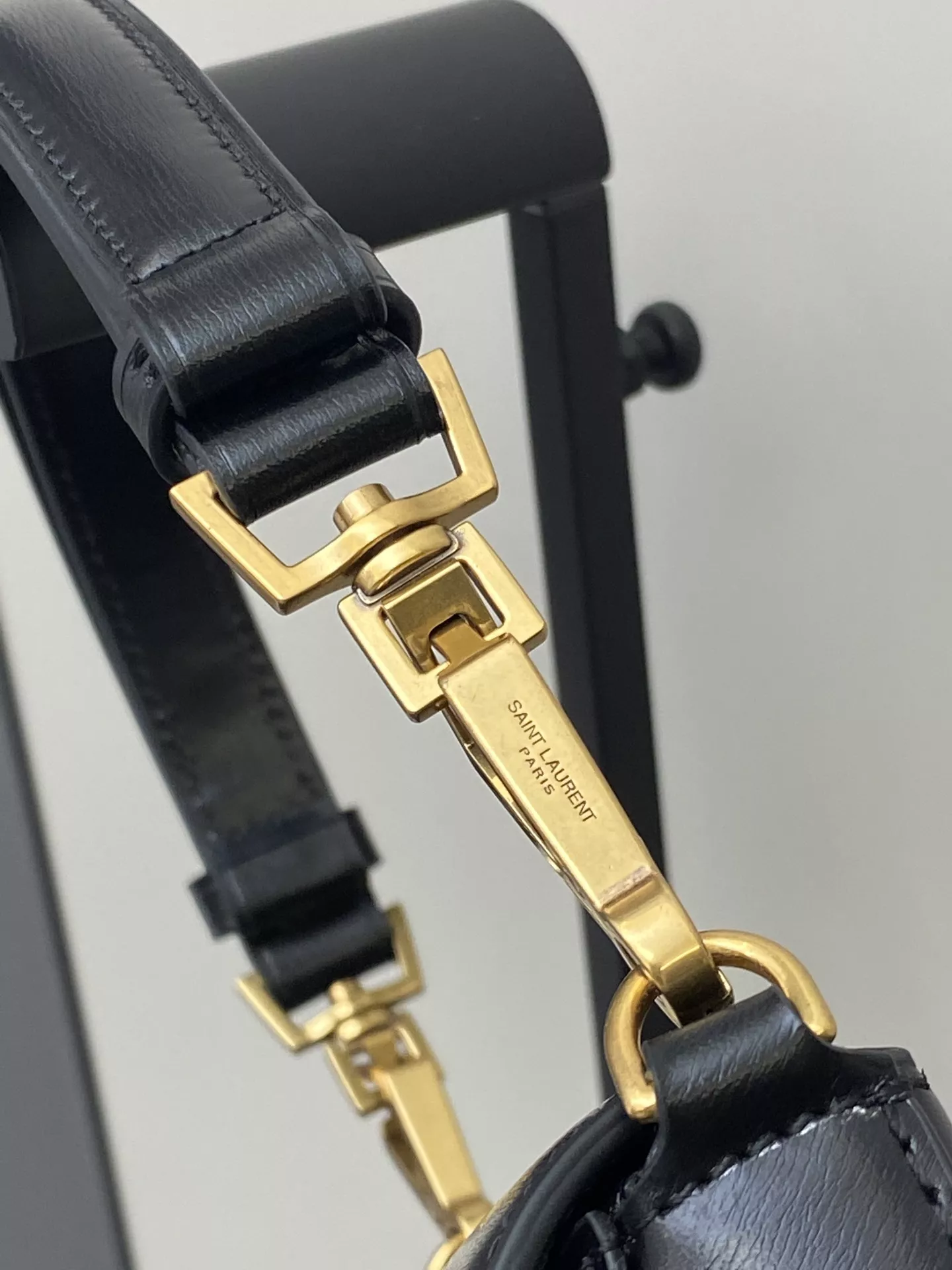 Yves Saint Laurent YSL AAA Quality Shoulder Bags For Women GoAnywhere 8722