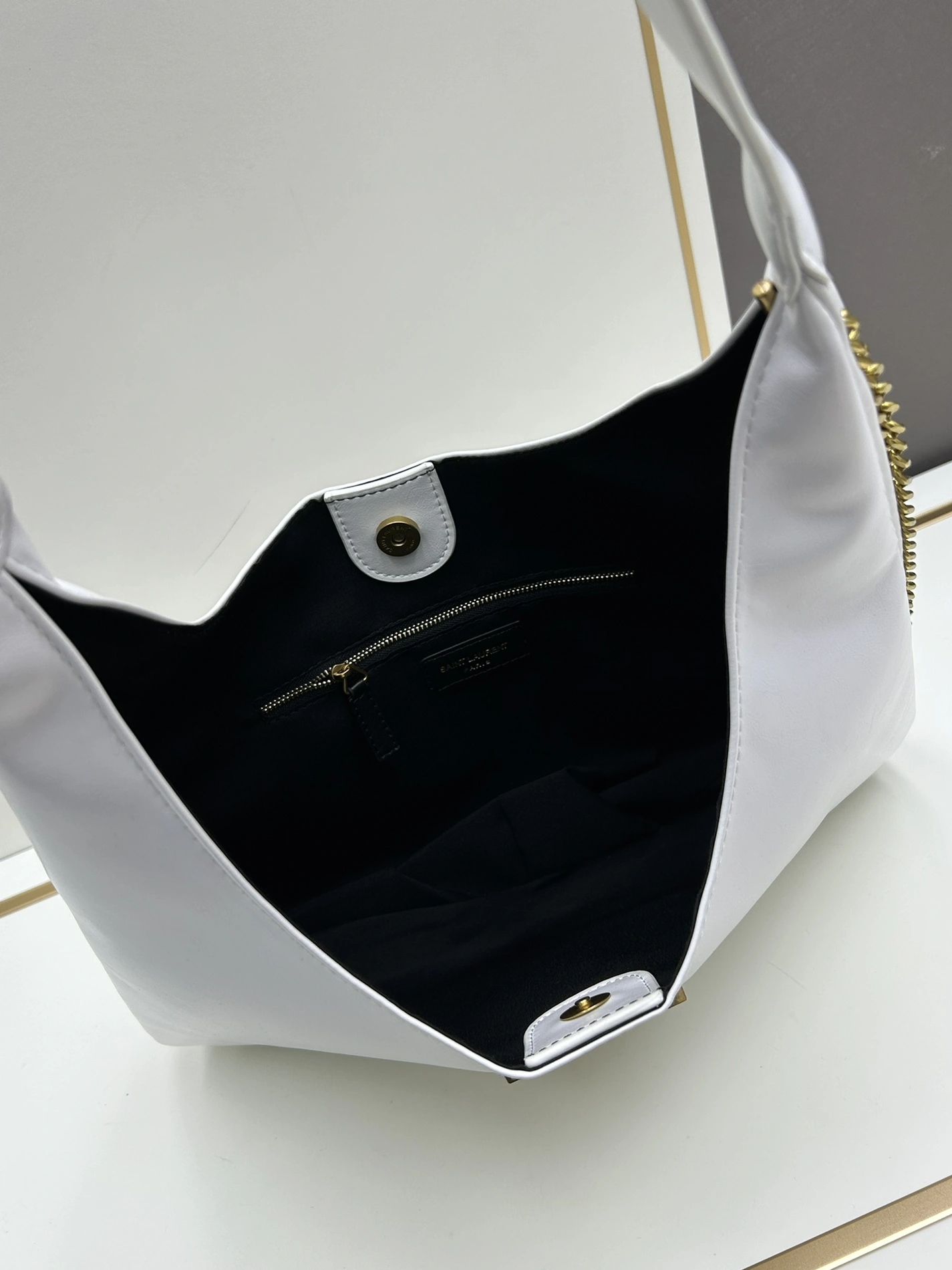 Yves Saint Laurent YSL AAA Quality Shoulder Bags For Women HighQuality 828
