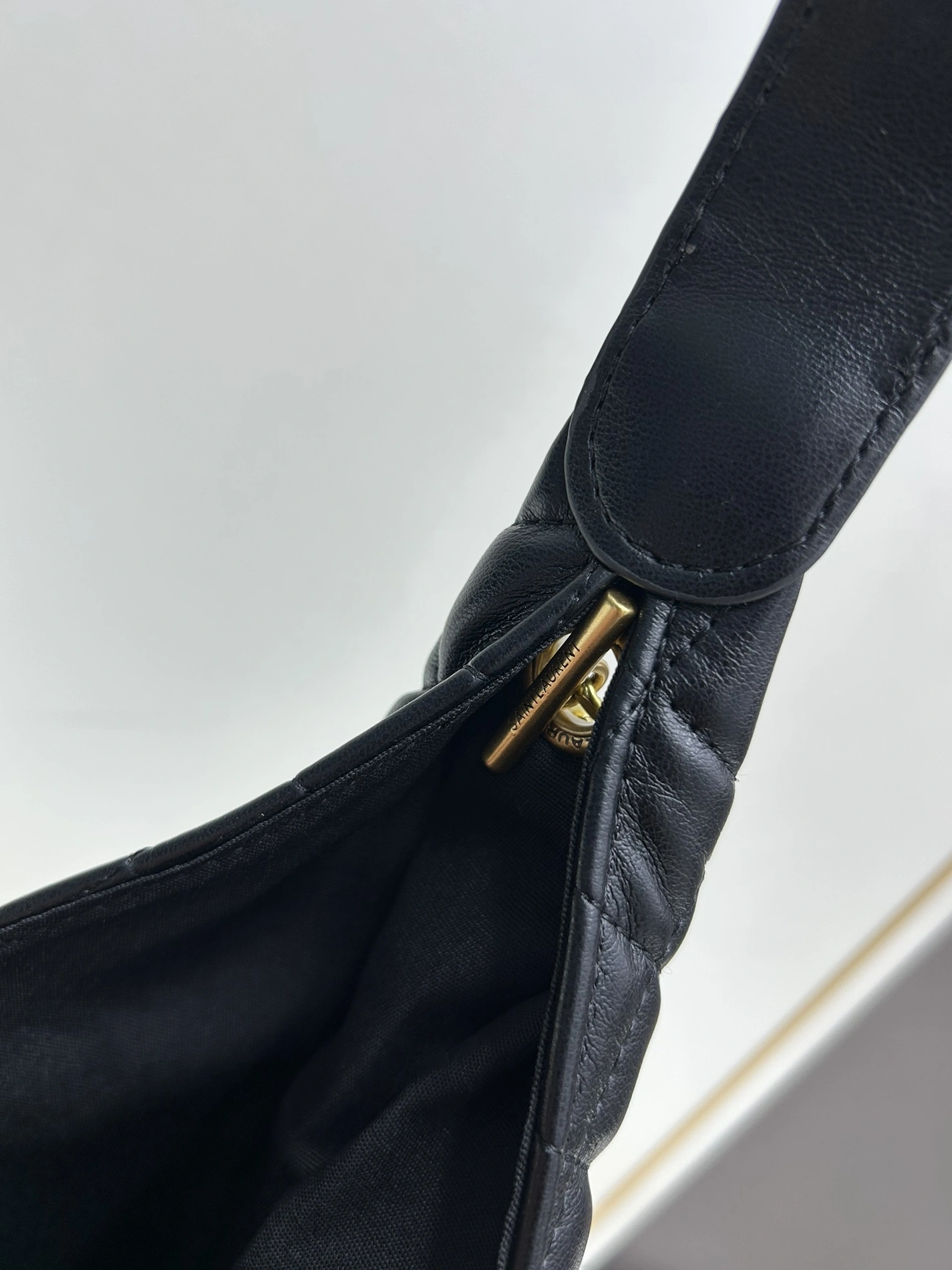 Yves Saint Laurent YSL AAA Quality Shoulder Bags For Women HighQuality 8315