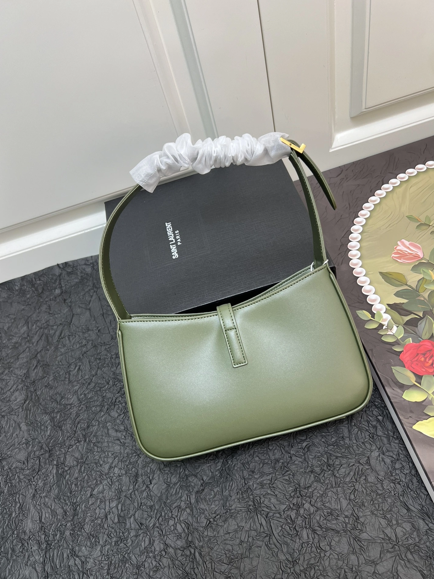 Yves Saint Laurent YSL AAA Quality Shoulder Bags For Women ModernLook 2973