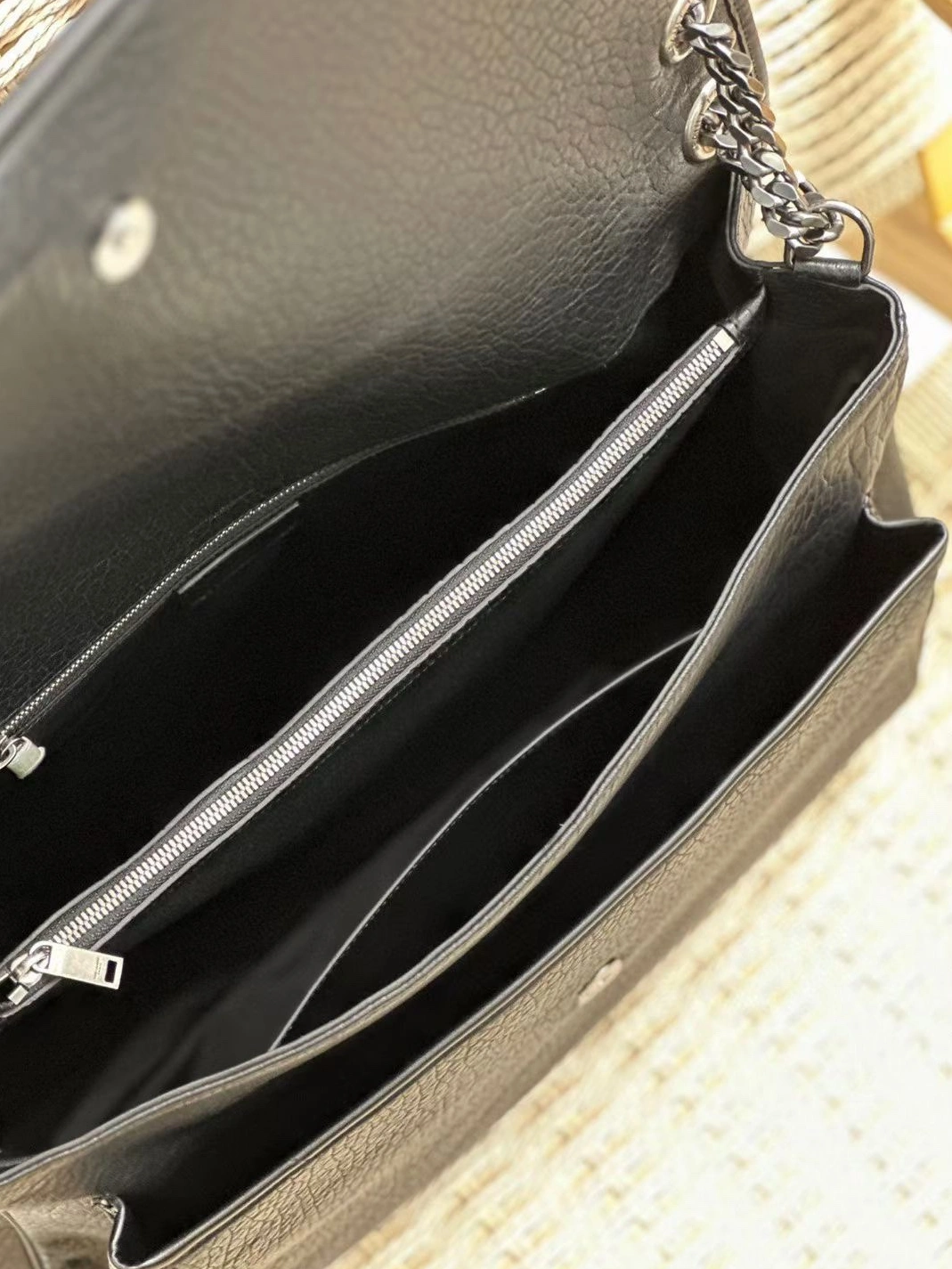 Yves Saint Laurent YSL AAA Quality Shoulder Bags For Women Reliable 9825