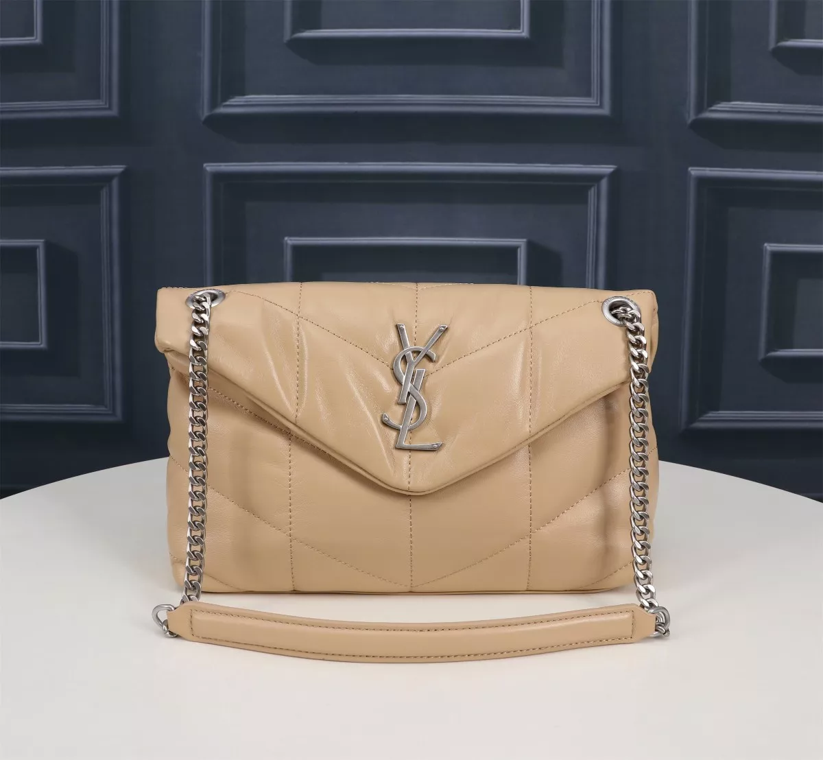Yves Saint Laurent YSL AAA Quality Shoulder Bags For Women StreetReady 4681