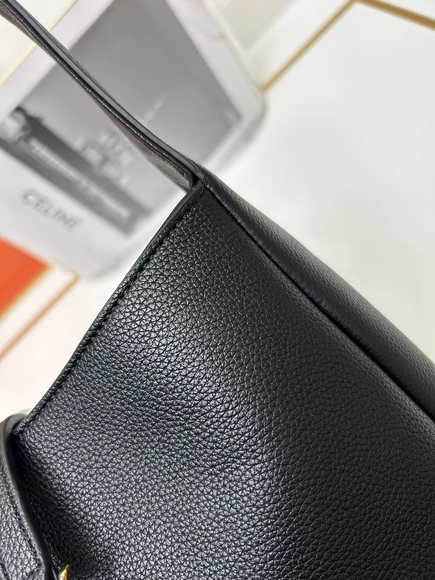 Yves Saint Laurent YSL AAA Quality Shoulder Bags For Women Stylish 4817