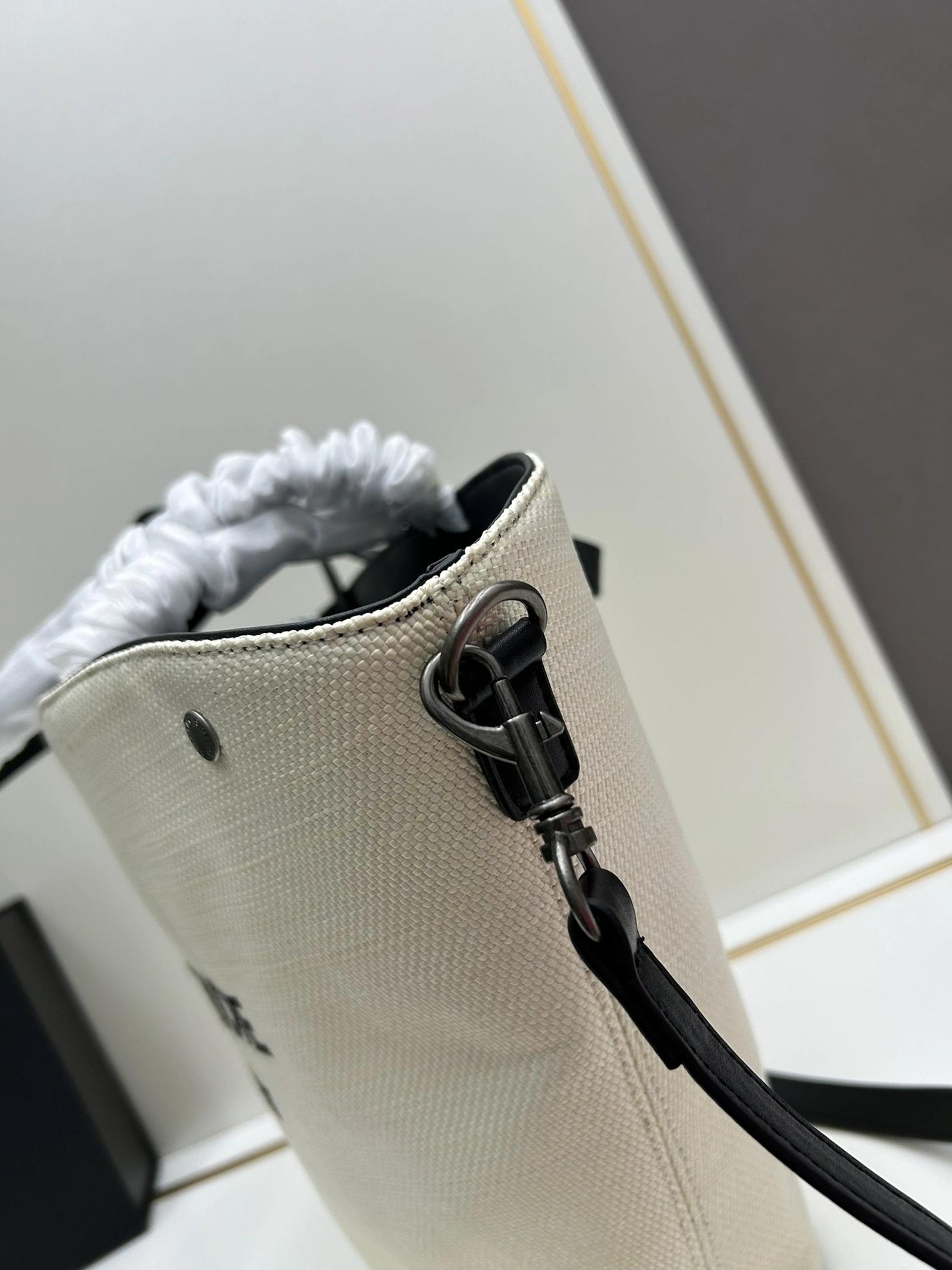 Yves Saint Laurent YSL AAA Quality Shoulder Bags For Women UrbanStyle 4263