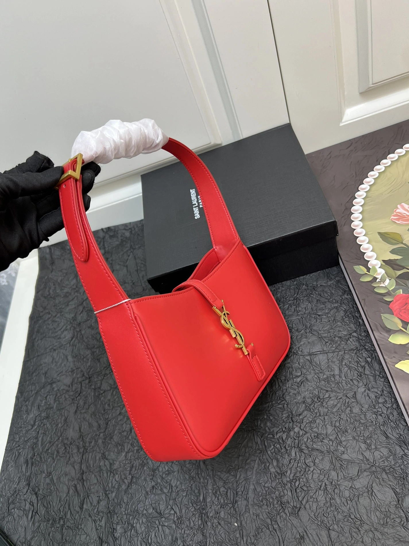 Yves Saint Laurent YSL AAA Quality Shoulder Bags For Women Versatile 5092