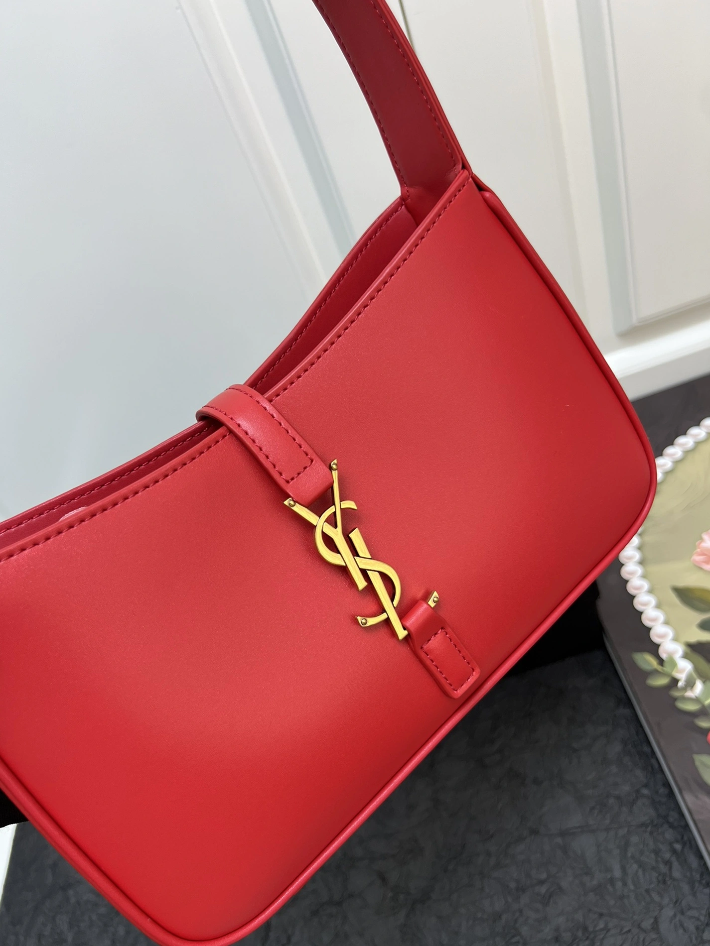 Yves Saint Laurent YSL AAA Quality Shoulder Bags For Women Versatile 5092