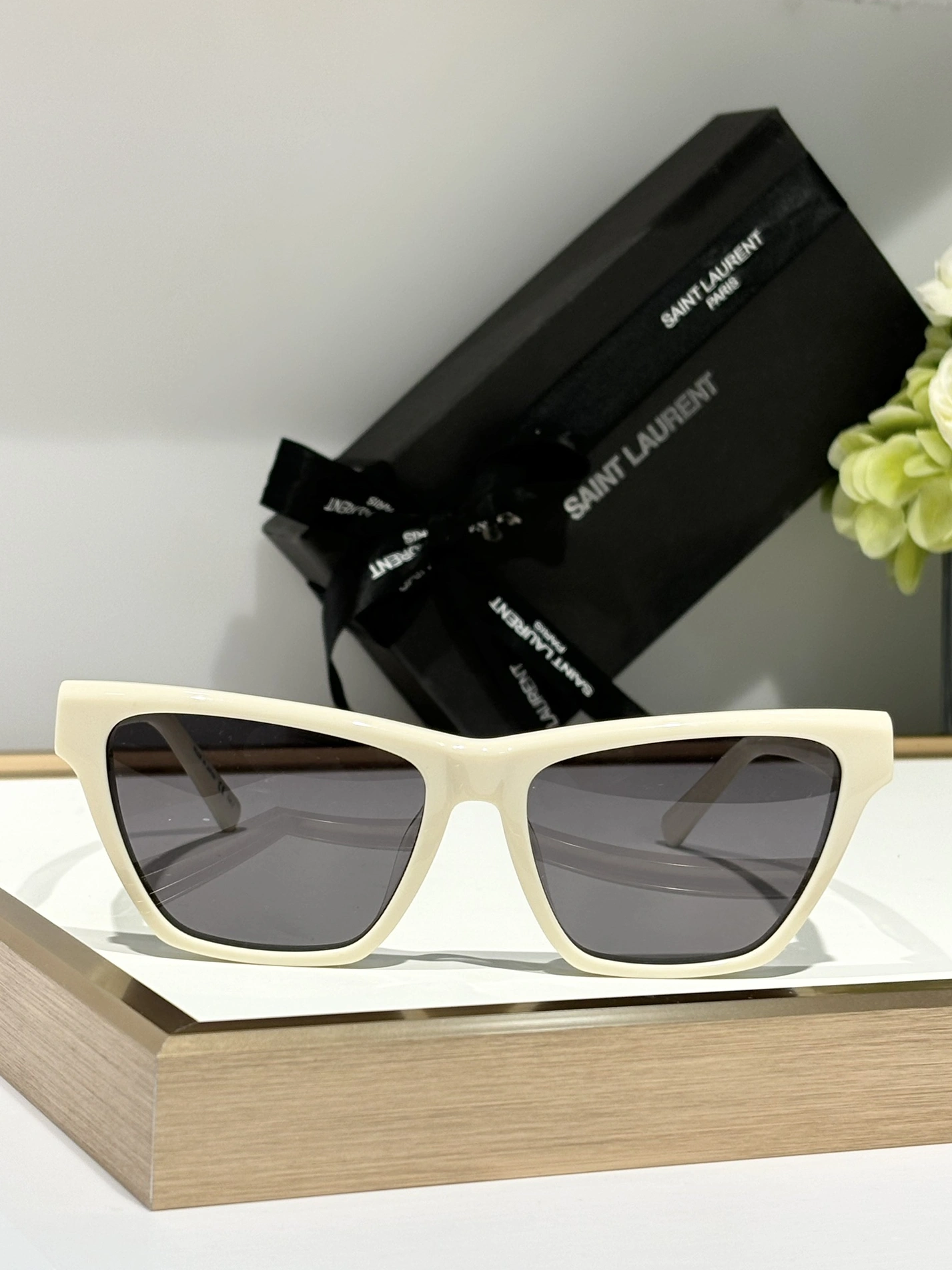 Yves Saint Laurent YSL AAA Quality Sunglasses ModernLook 9020