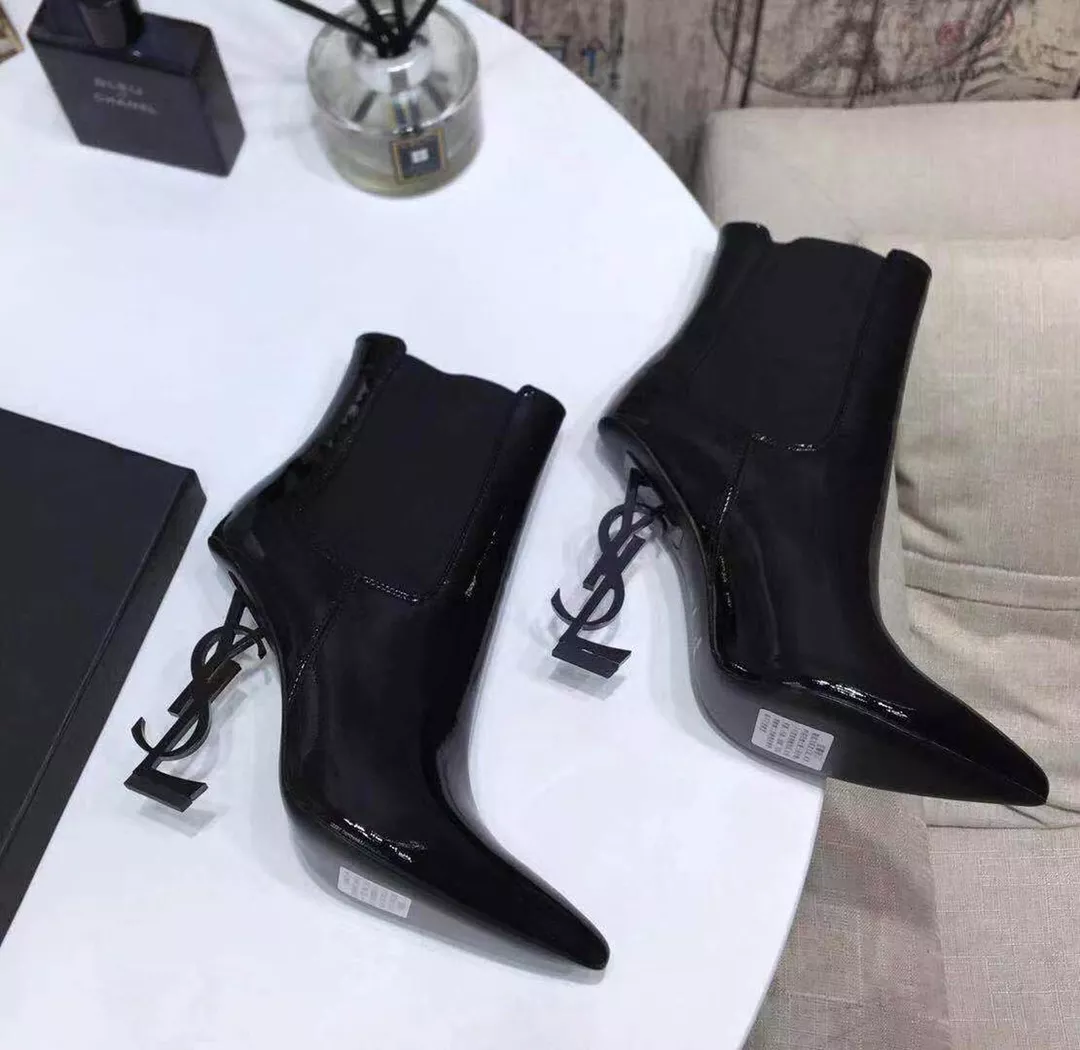 Yves Saint Laurent YSL Boots For Women Vibrant 2423