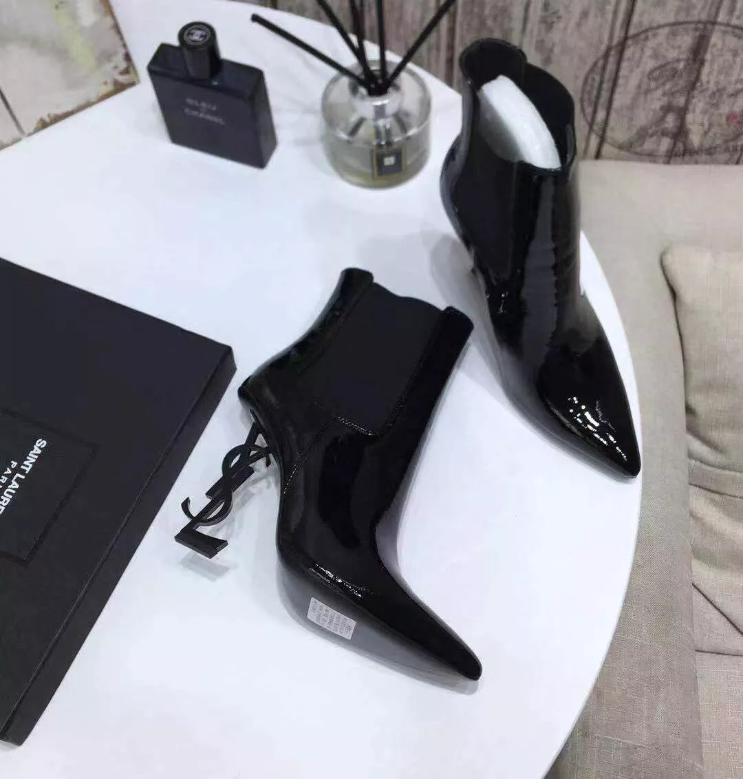Yves Saint Laurent YSL Boots For Women Vibrant 2423