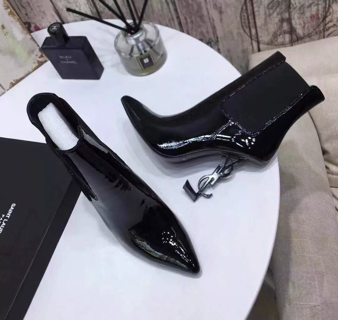 Yves Saint Laurent YSL Boots For Women Vibrant 2423