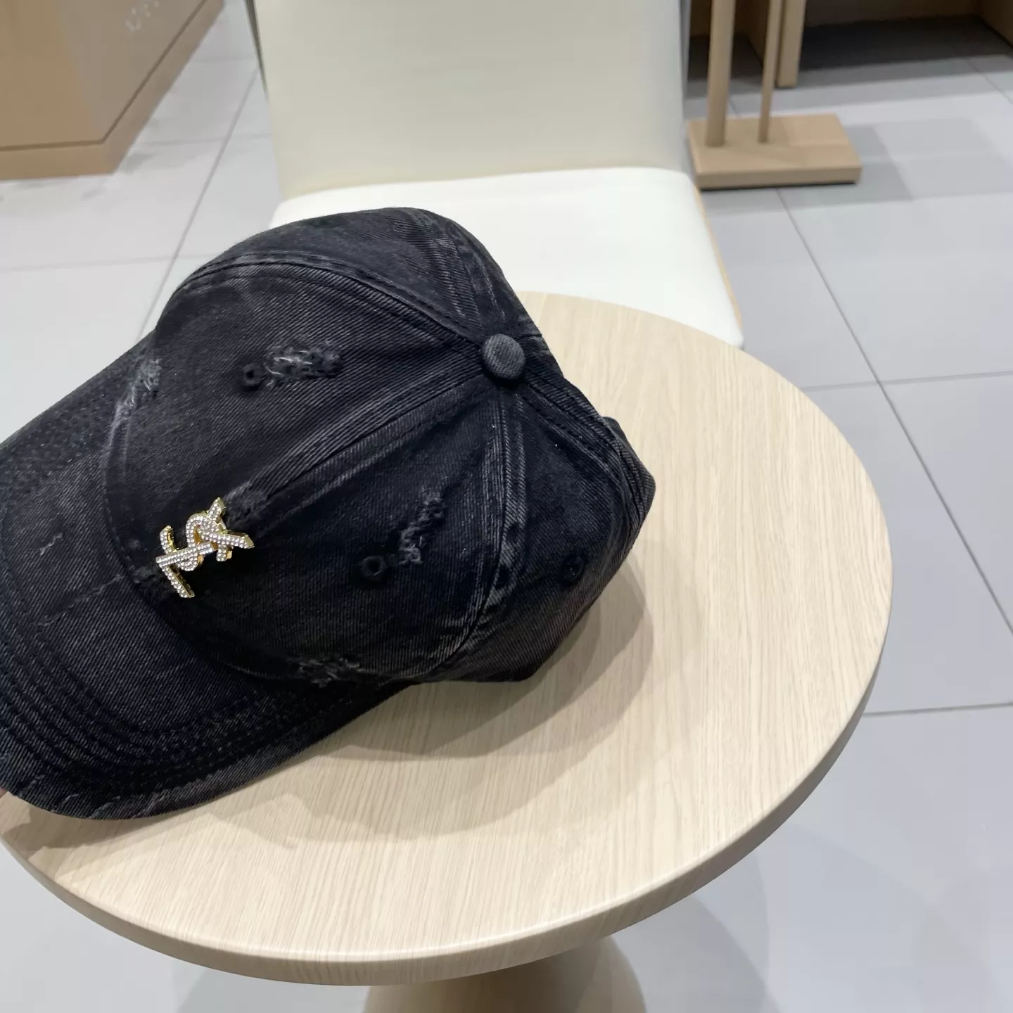 Yves Saint Laurent YSL Caps Affordable 5249