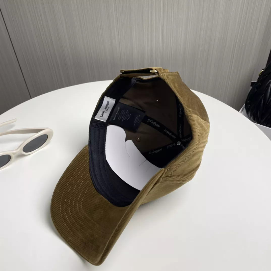 Yves Saint Laurent YSL Caps Efficient 4019