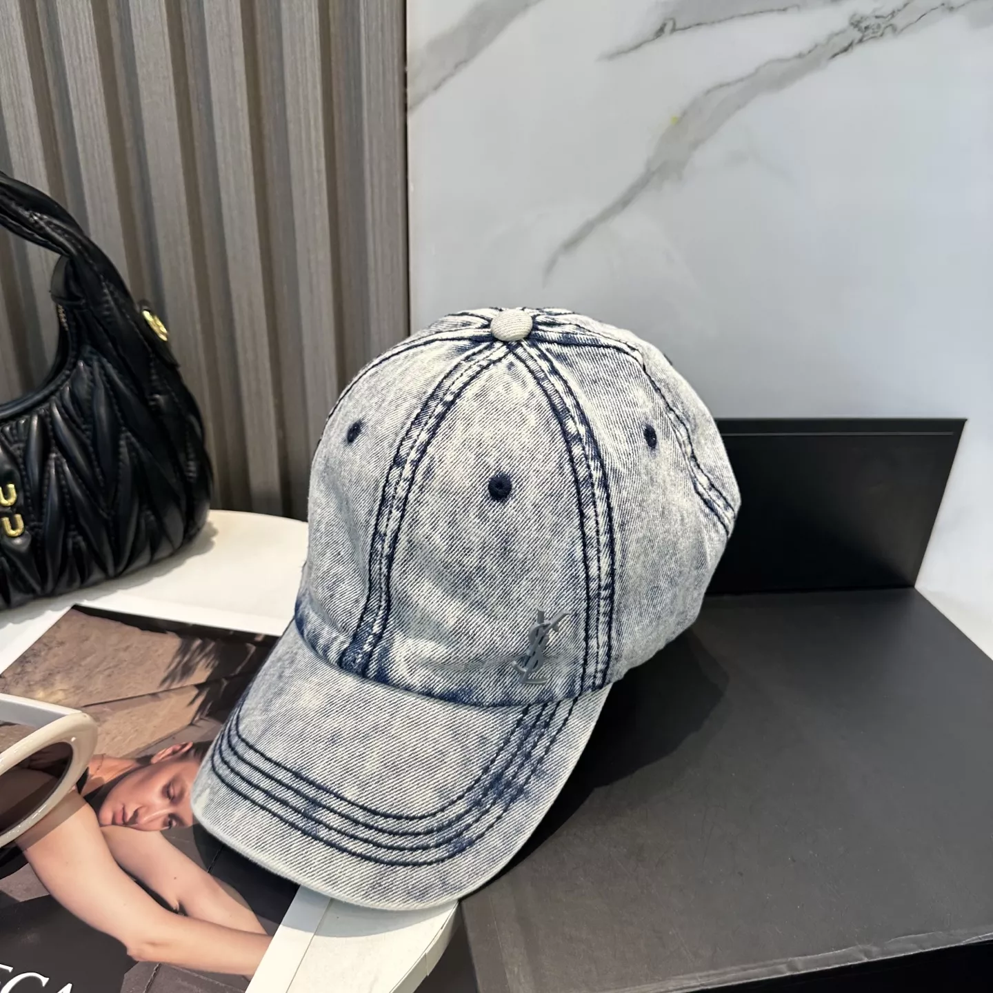Yves Saint Laurent YSL Caps Flexible 1076