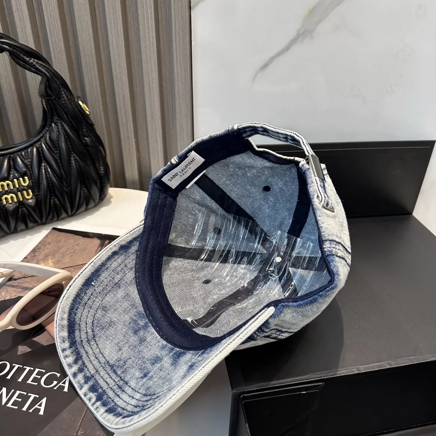 Yves Saint Laurent YSL Caps Flexible 1076