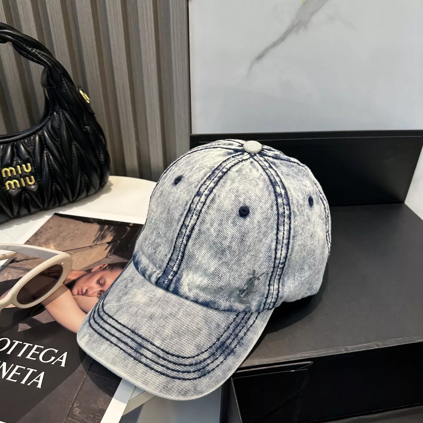 Yves Saint Laurent YSL Caps Flexible 1076
