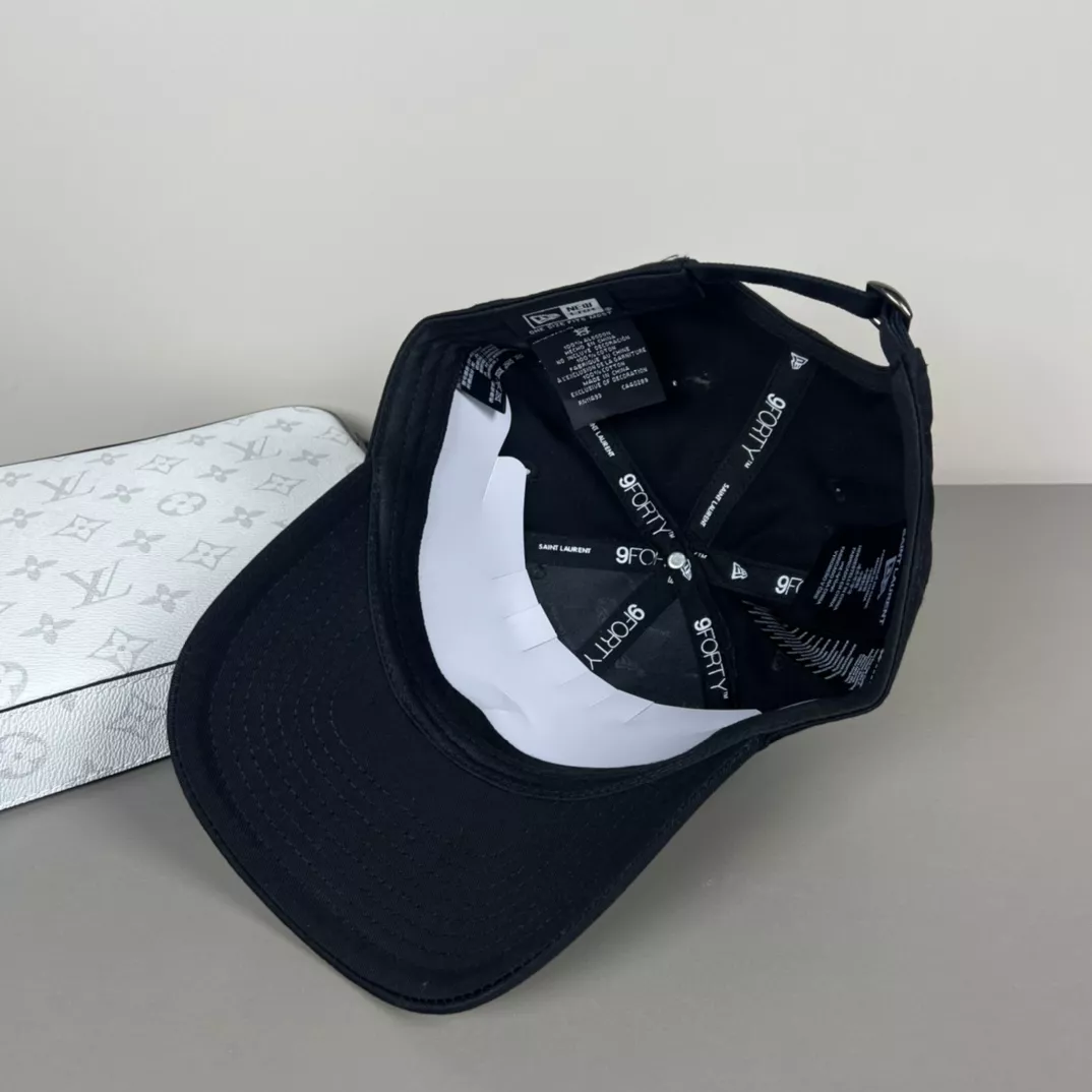 Yves Saint Laurent YSL Caps Minimalist 2648