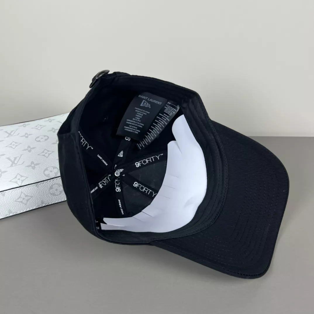 Yves Saint Laurent YSL Caps Minimalist 2648